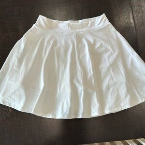 Fabletics white tennis skirt